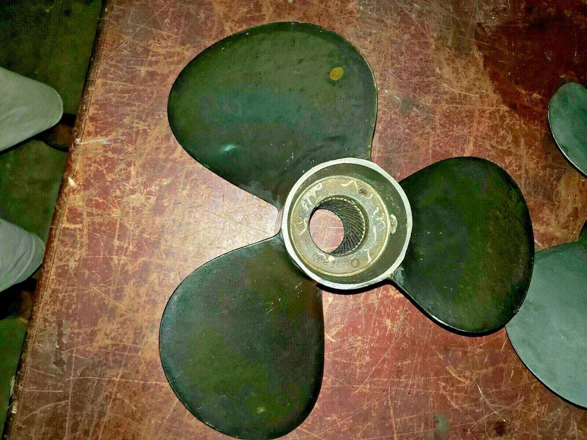 VOLVO PENTA DUO-PROP ( MATCHED SET ) OF DPH TYPE G-3 PROPELLERS 22898643